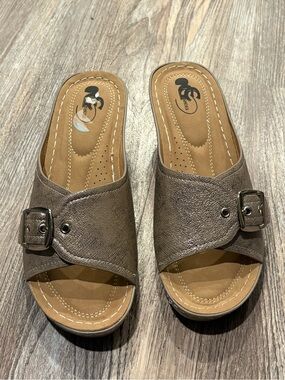 Comfort Slide Mules in Metallic Taupe with Buckle